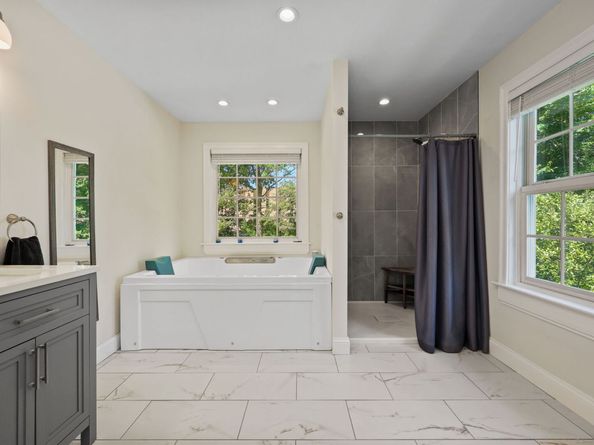 17 Lynn Court, Darien CT 06820