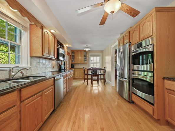 17 Lynn Court, Darien CT 06820