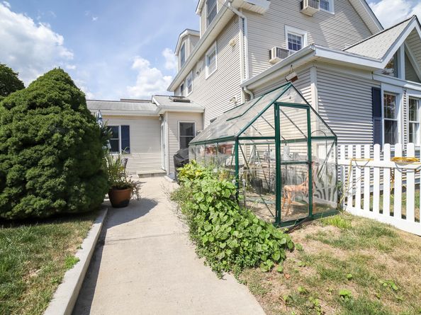 45 Scofield Avenue, Stamford CT 06906