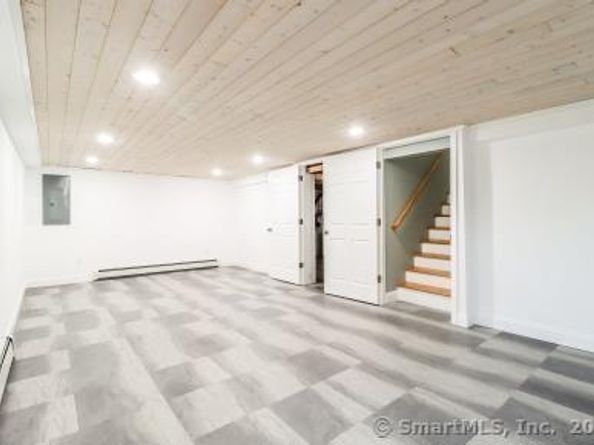 58 cedar Drive, Danbury CT 06811