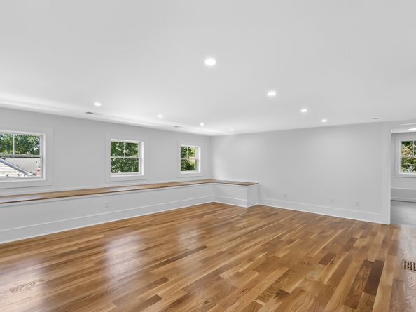 68 Figlar Avenue, Fairfield CT 06824