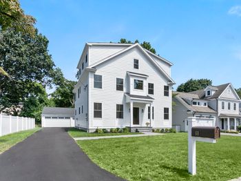 68 Figlar Avenue