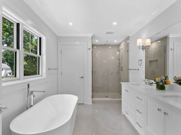68 Figlar Avenue, Fairfield CT 06824