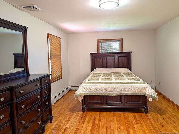 42 Fairway Green, Fairfield CT 06825