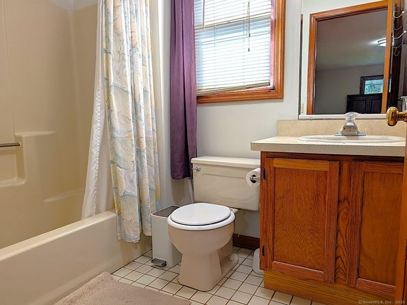 42 Fairway Green, Fairfield CT 06825