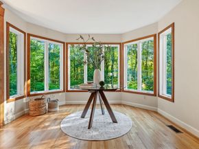 14 Shinnecock Place, Weston CT 06883