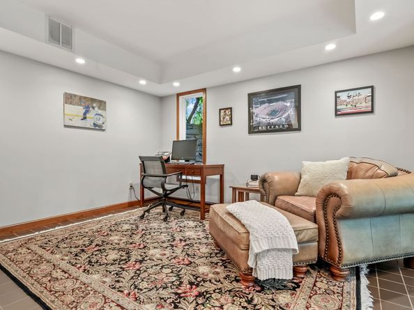 14 Shinnecock Place, Weston CT 06883