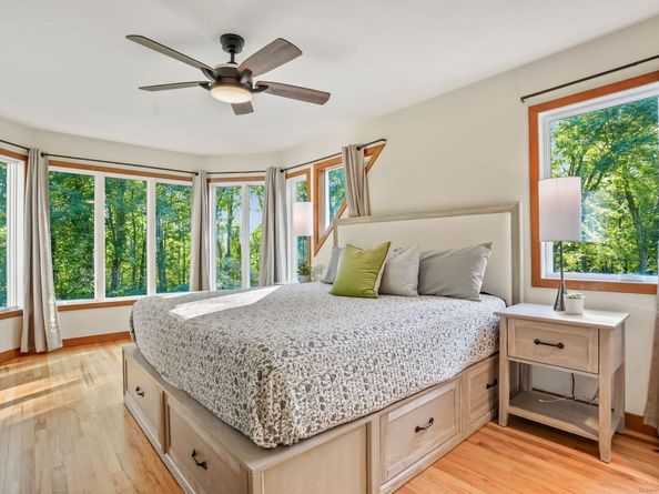 14 Shinnecock Place, Weston CT 06883