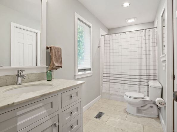 14 Shinnecock Place, Weston CT 06883
