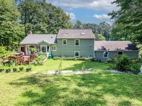 21 Chimney Drive, Bethel CT 06801