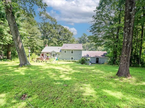 21 Chimney Drive, Bethel CT 06801