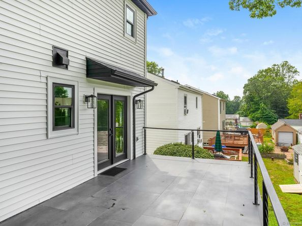 59 Cranston Avenue, Shelton CT 06484