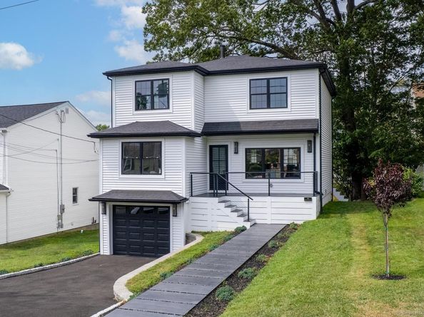 59 Cranston Avenue, Shelton CT 06484