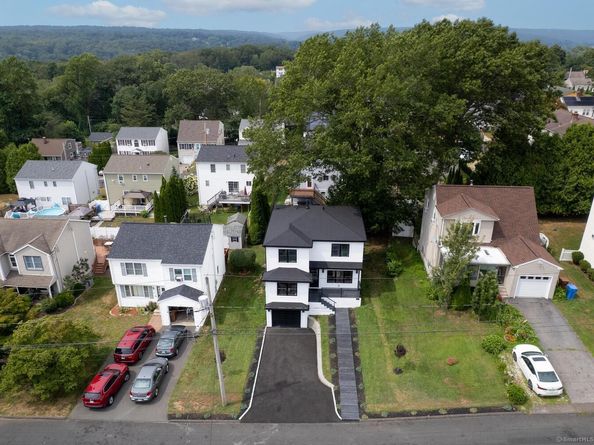59 Cranston Avenue, Shelton CT 06484