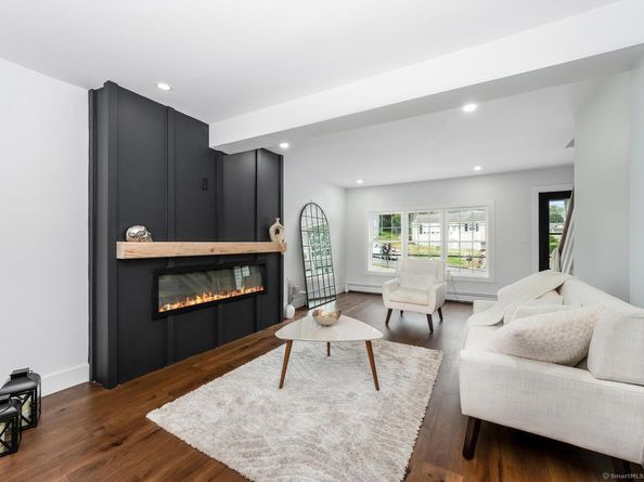 59 Cranston Avenue, Shelton CT 06484