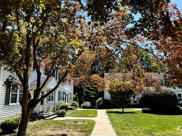 203 Sylvan Knoll Road, Stamford CT 06902