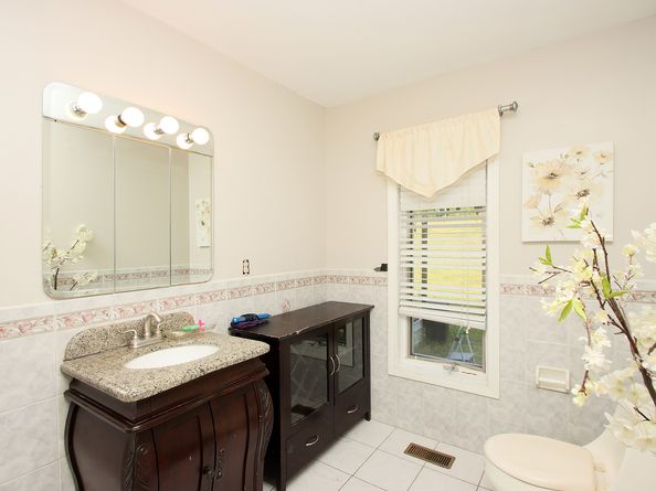 42 Corn Tassle Road, Danbury CT 06811