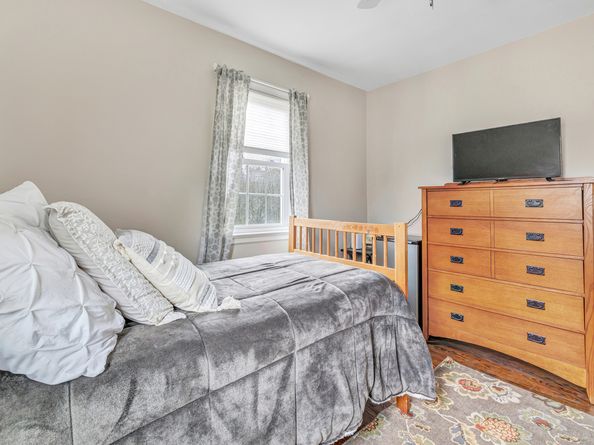8 Thomas Street, Trumbull CT 06611