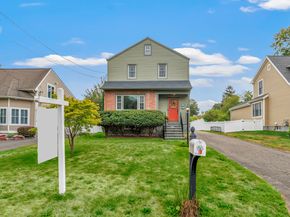 8 Thomas Street, Trumbull CT 06611
