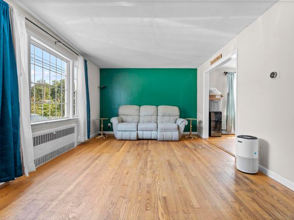 709 E Main Street, Stratford CT 06614