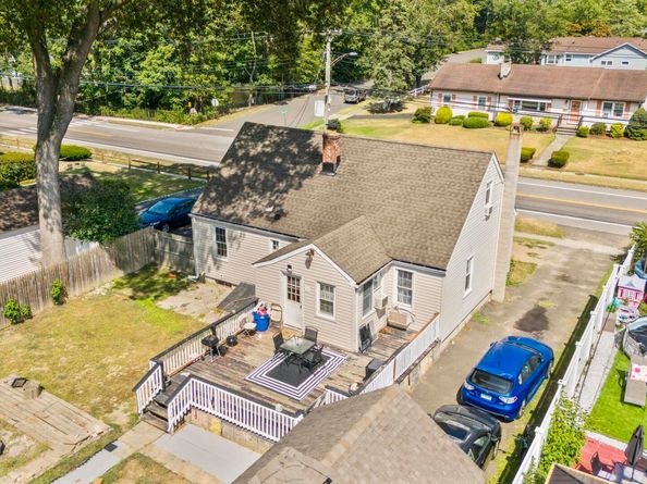 709 E Main Street, Stratford CT 06614