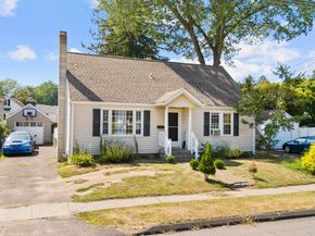 709 E Main Street, Stratford CT 06614