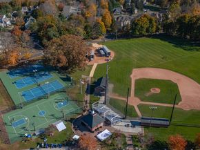 105 Olcott Way 105, Ridgefield CT 06877