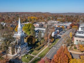105 Olcott Way 105, Ridgefield CT 06877