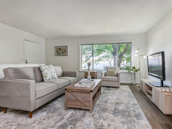 105 Olcott Way 105, Ridgefield CT 06877