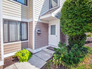 105 Olcott Way