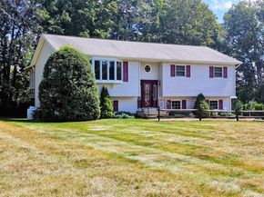 3 Robinhood Road, Danbury CT 06811