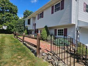 3 Robinhood Road, Danbury CT 06811