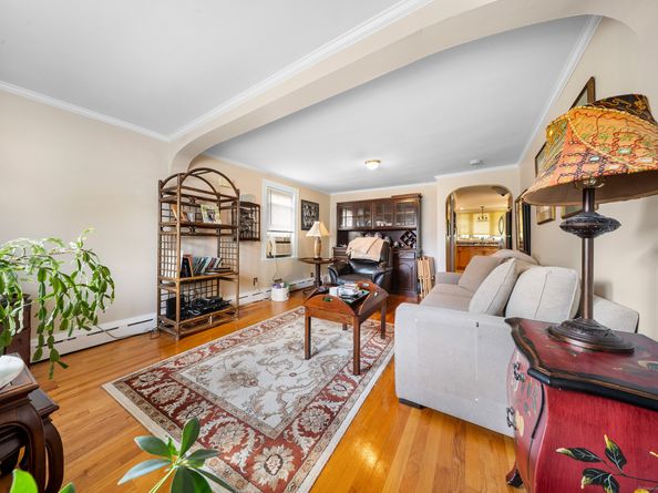 76 Suburban Avenue, Bridgeport CT 06606