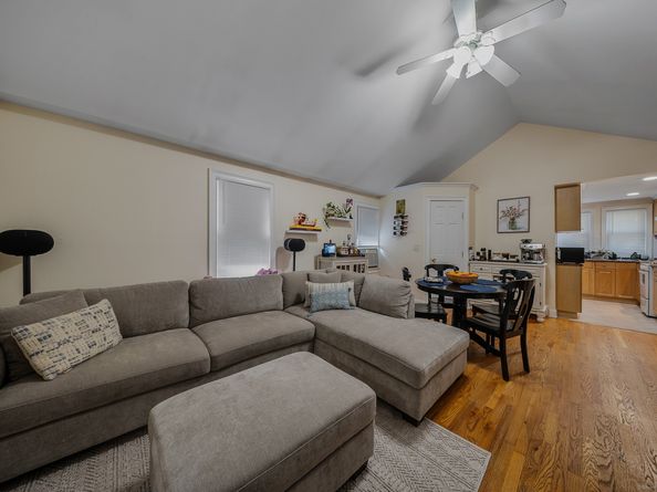 76 Suburban Avenue, Bridgeport CT 06606