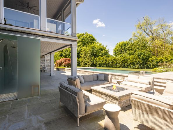 39 Compo Parkway, Westport CT 06880
