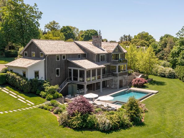 39 Compo Parkway, Westport CT 06880