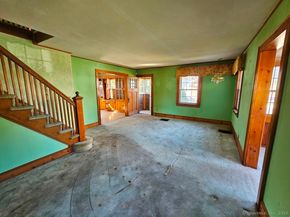 5 Lindsley Place, Stratford CT 06615
