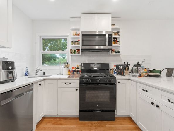 75 Coolidge Avenue, Stamford CT 06906