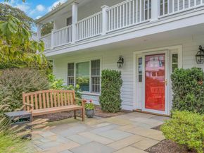 12 Lincoln Drive, New Canaan CT 06840
