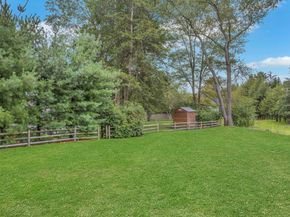 12 Lincoln Drive, New Canaan CT 06840