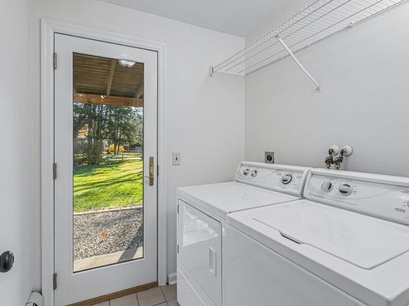 12 Lincoln Drive, New Canaan CT 06840