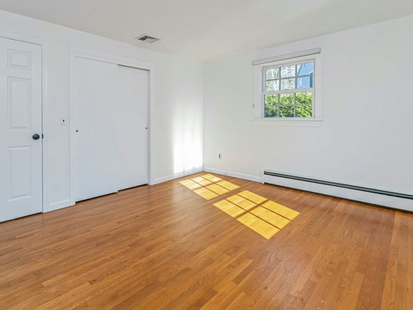 12 Lincoln Drive, New Canaan CT 06840