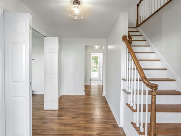 12 Lincoln Drive, New Canaan CT 06840