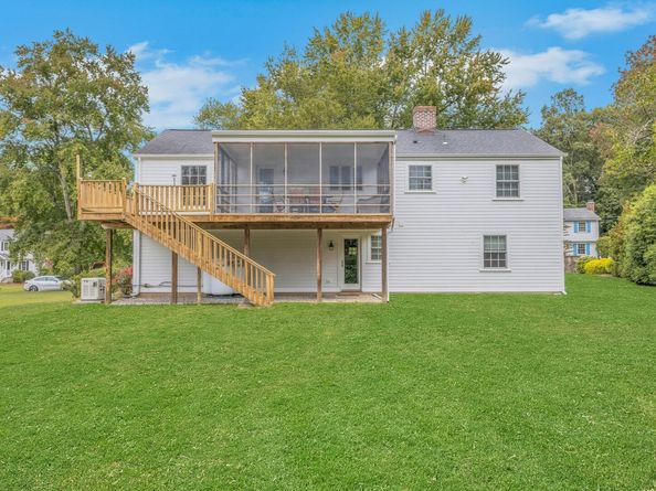 12 Lincoln Drive, New Canaan CT 06840