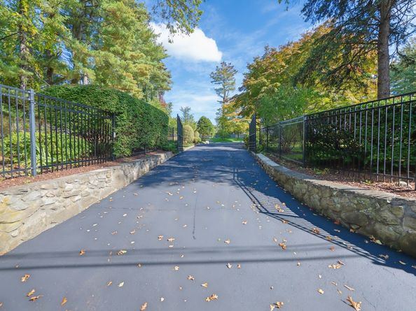 2 Fox Run Road, Norwalk CT 06850