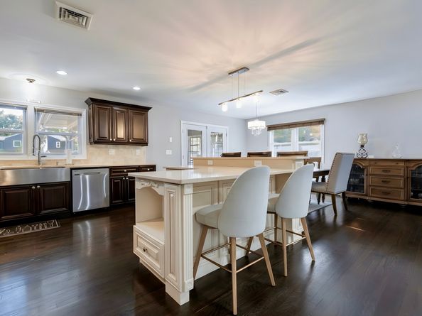 2 Fox Run Road, Norwalk CT 06850