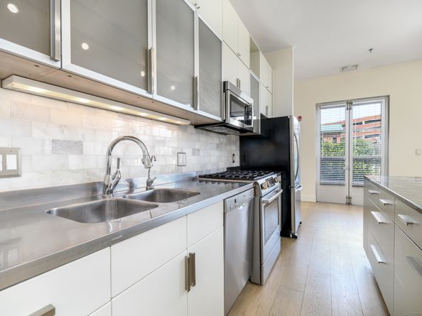 10 Ann Street APT 206, Norwalk CT 06854
