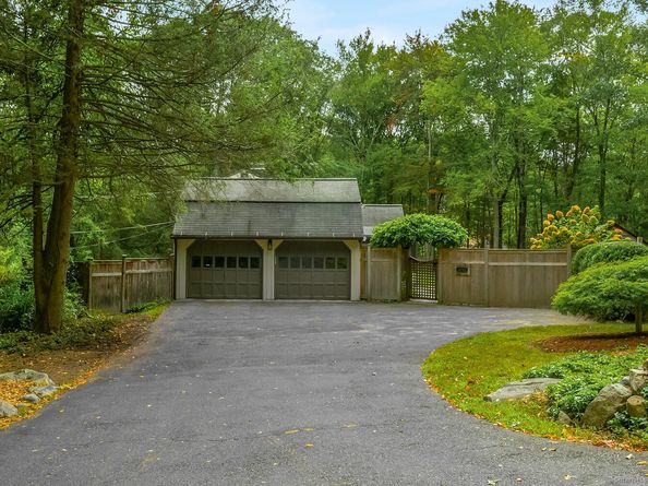 32 Calvin Road, Weston CT 06883