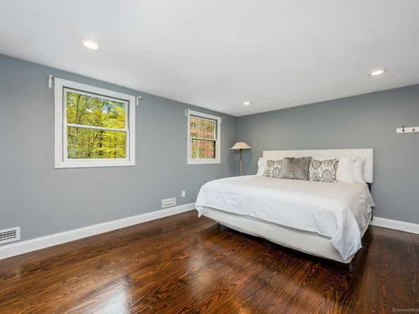 32 Calvin Road, Weston CT 06883