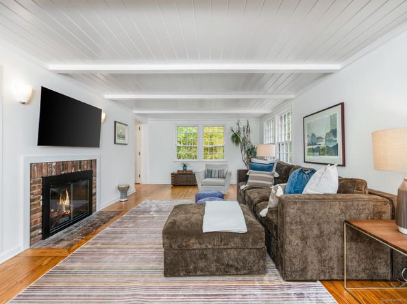 32 Calvin Road, Weston CT 06883